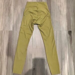 Lululemon leggings size 2 never worn